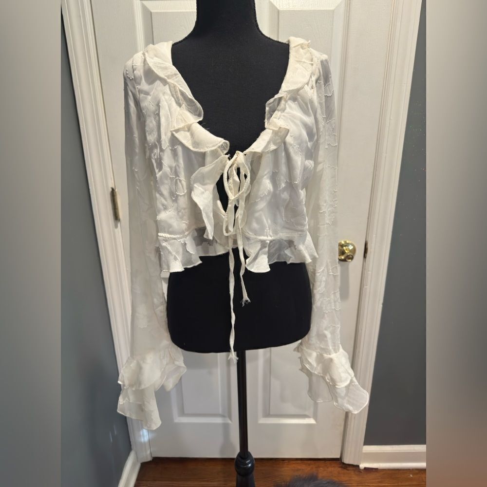 Textured Chiffon Tie Front Frilly in US size 4